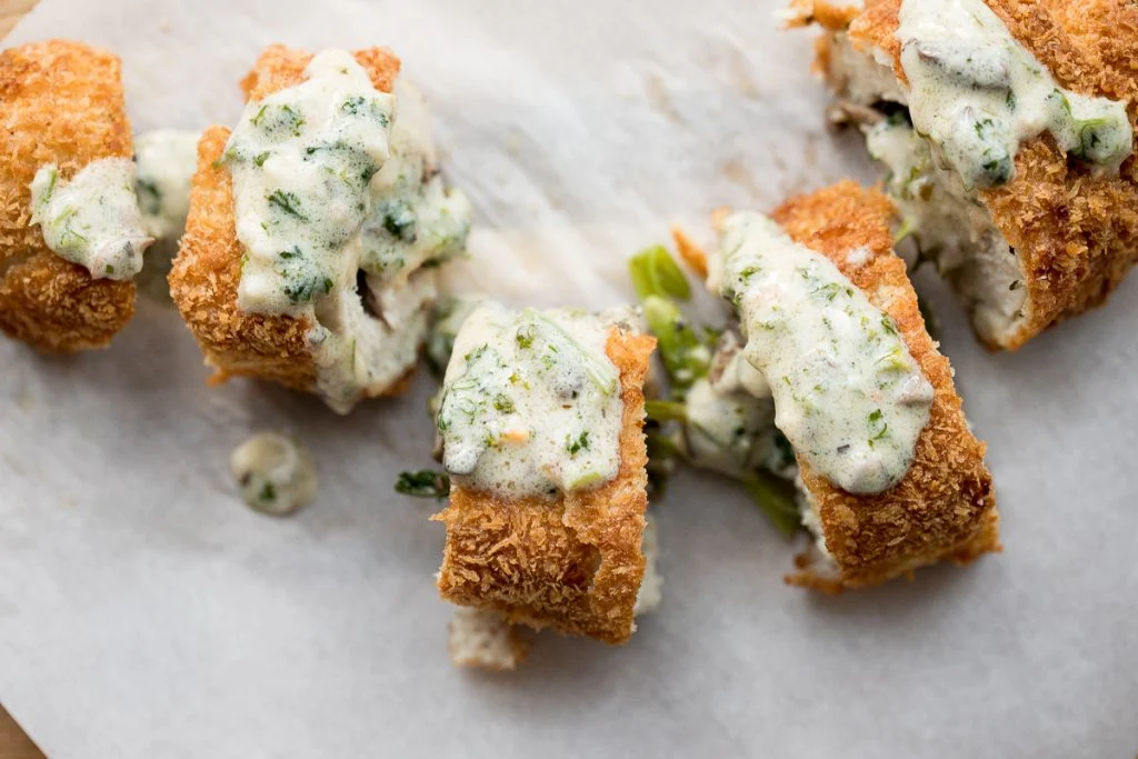 Roladki z kurczaka z grzybami: bezpieczeństwo białka i uwalnianie składników odżywczych grzybów